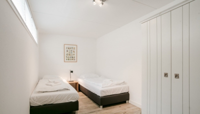 Duynvallei 21 - 2de slaapkamer met ruime kledingkast